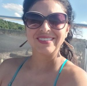 Meet your Posher, Marisela